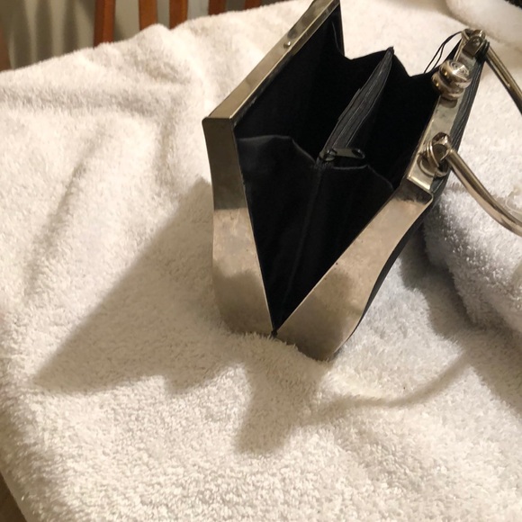 Purse - Picture 3 of 3